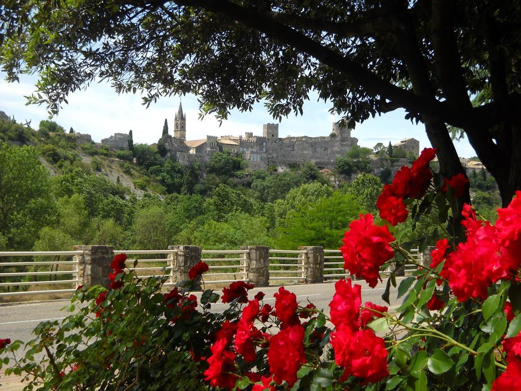 Espace Loisirs Hotel Saint-Martin-d'Ardeche Luaran gambar